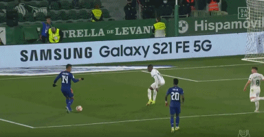 利物浦今日首发平均年龄仅25岁325天，创斯洛特执教时期新低