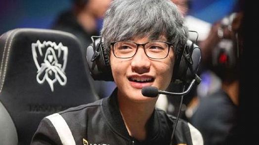 绝对死角，特拉布宗体育中场穆奇小角度任意球直接破门